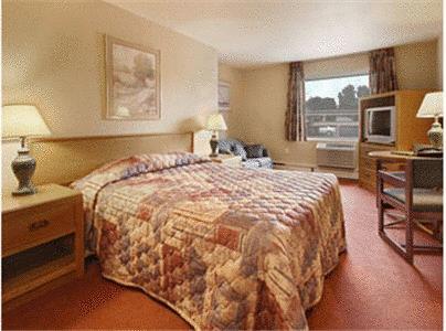 Super 8 By Wyndham Kingston Hotel Cameră foto